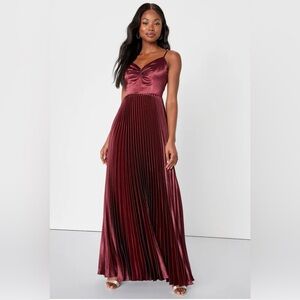 Lulus | Women’s Large Elegant Burgundy Maroon Full Length Pleated Dress